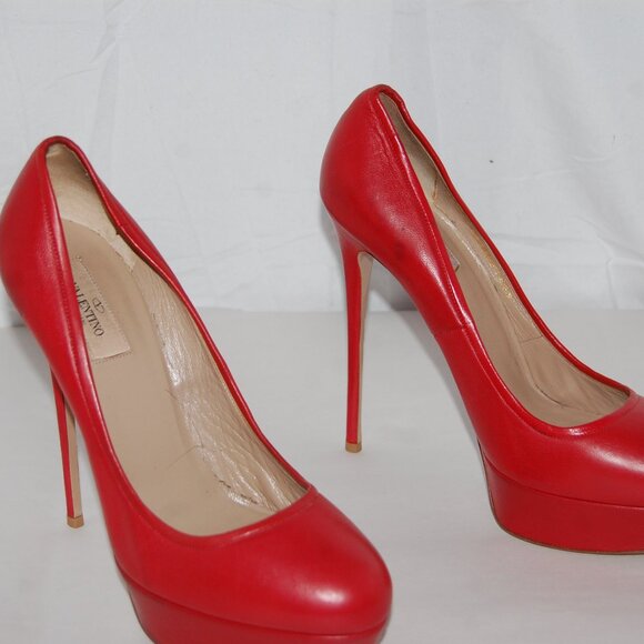 40.5US 10❤️ VALENTINO Red Leather Platform High Heels Pumps ITALY - Picture 2 of 16